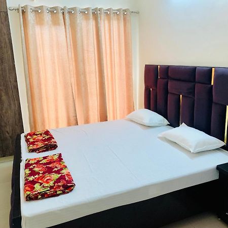Apartamento Tranquil Varanasi Exterior foto