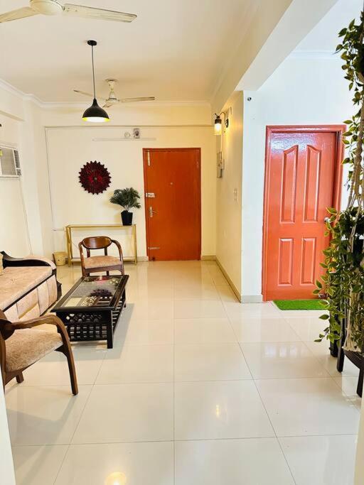 Apartamento Tranquil Varanasi Exterior foto