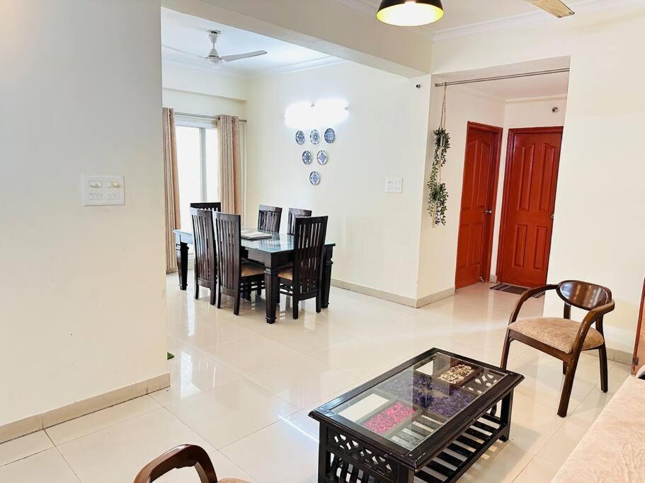 Apartamento Tranquil Varanasi Exterior foto